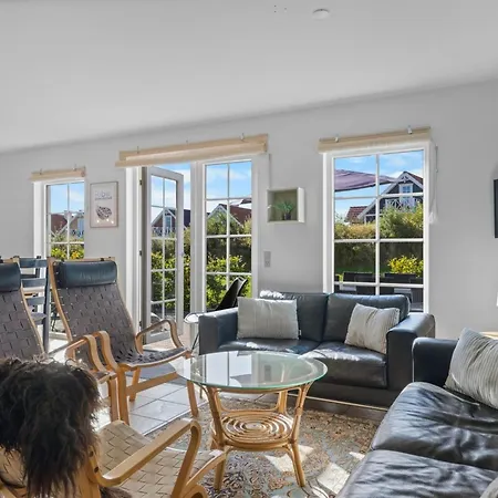 Dior - 300m From The Sea By Interhome